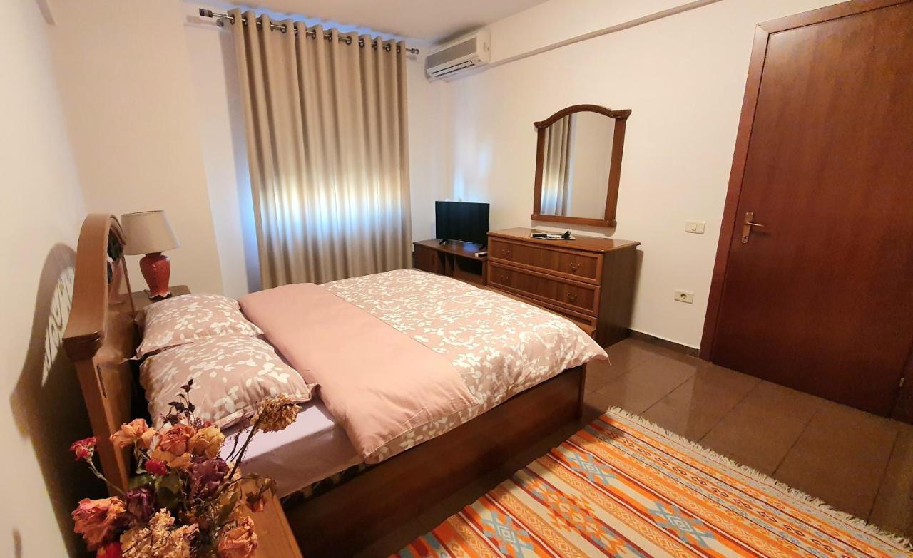 Star Apartment Tirana Eksteriør billede